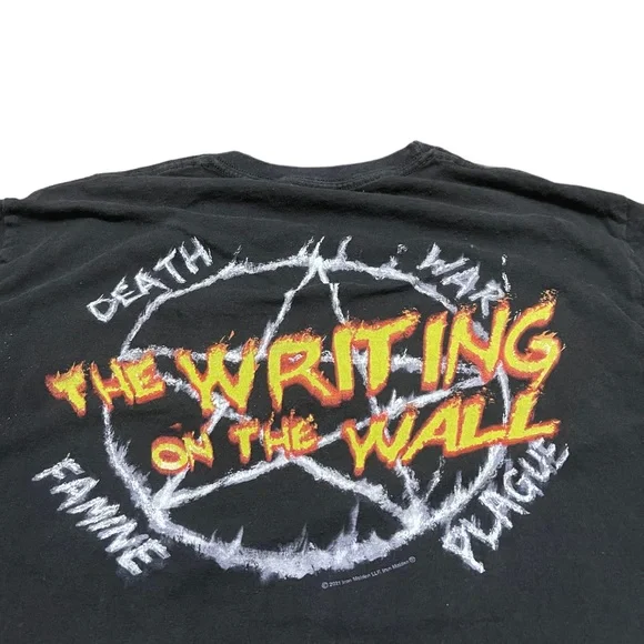 Iron Maiden Band Tee The Writing On The Wall Double Sided Modern Men’s Sz Medium - Picture 4 of 5